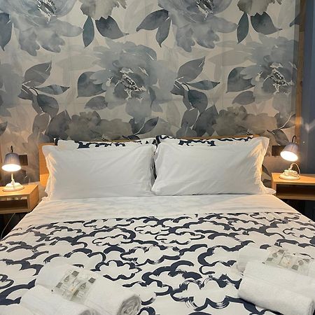 Helle Hus Guest House - 200M From Piazza Bologna Metro And 10 Minutes From The Colosseum Exterior foto