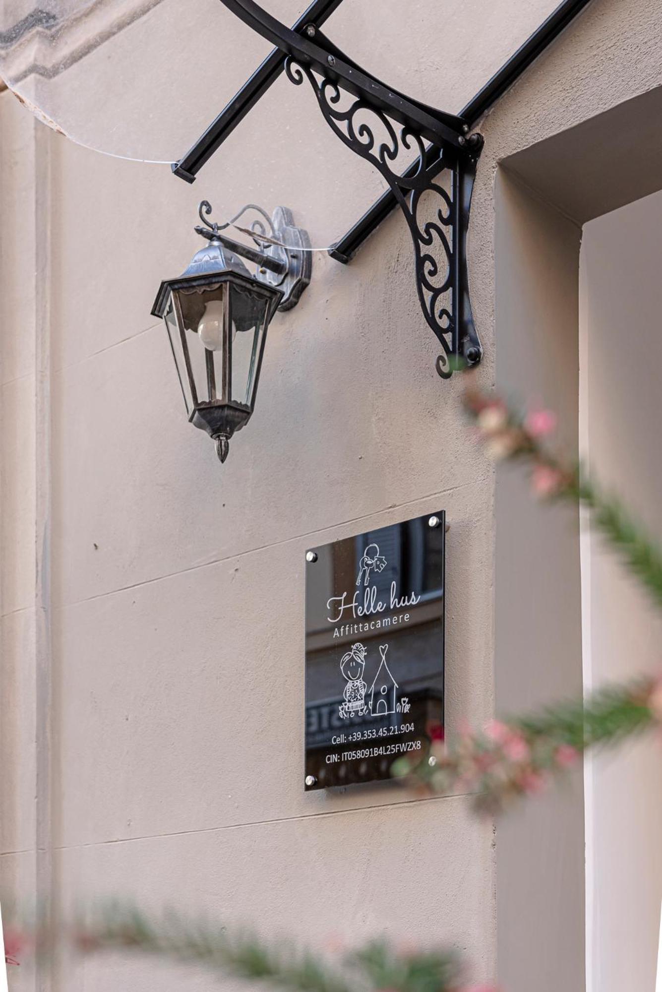 Helle Hus Guest House - 200M From Piazza Bologna Metro And 10 Minutes From The Colosseum Exterior foto