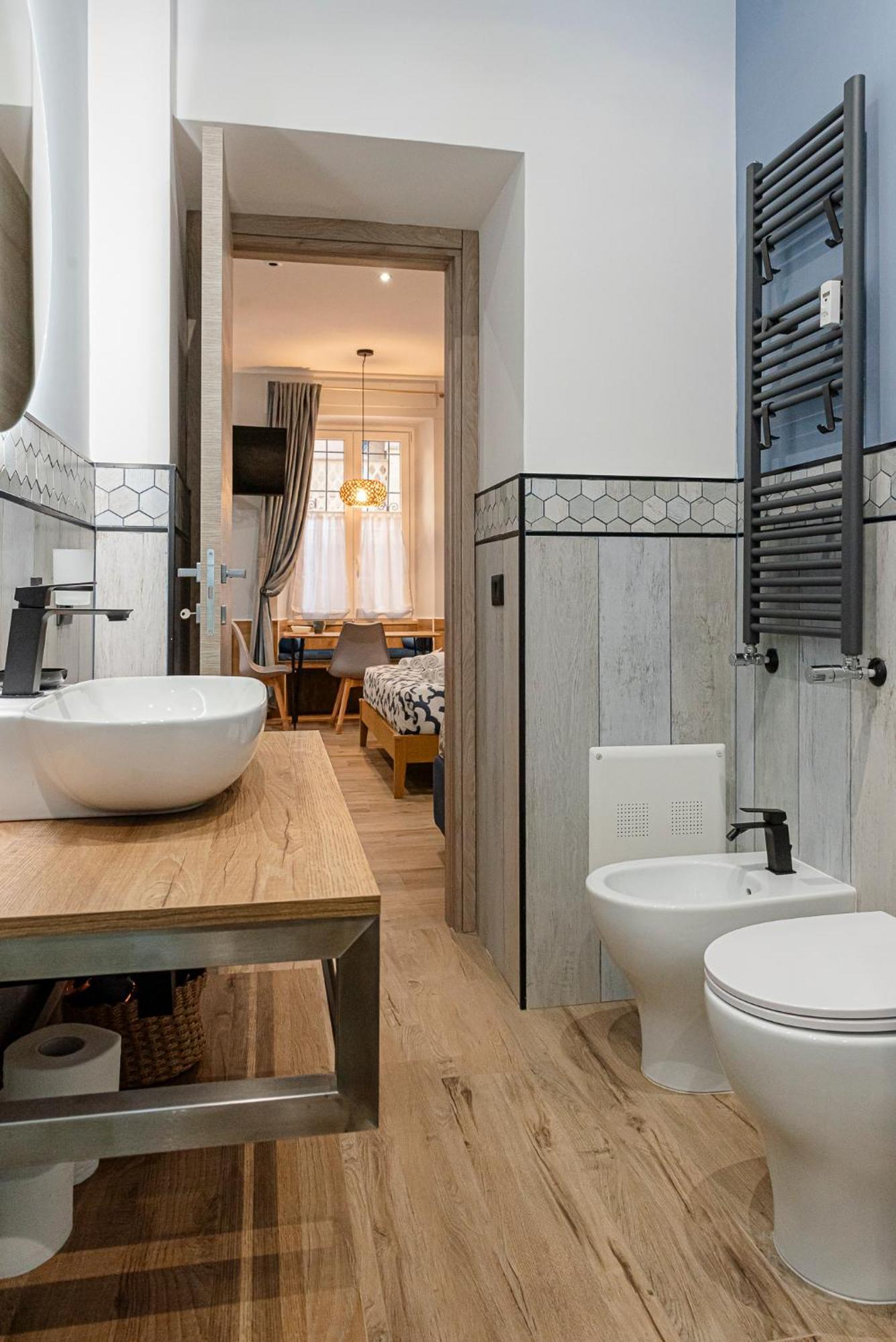 Helle Hus Guest House - 200M From Piazza Bologna Metro And 10 Minutes From The Colosseum Exterior foto